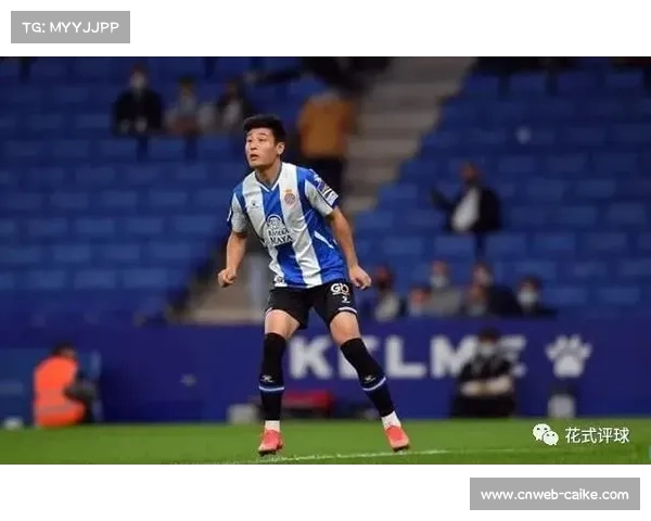 乔尔阿尔瓦雷兹击败维森特卢奎 西班牙悍将JCK再度强势获胜